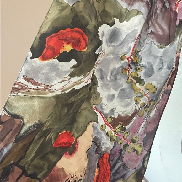 100 % Silk Floral Patterned Scarf - Picture 3 of 4